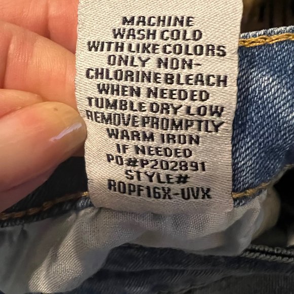 Almost Famous Flare Leg junior jeans with holes - Picture 9 of 9